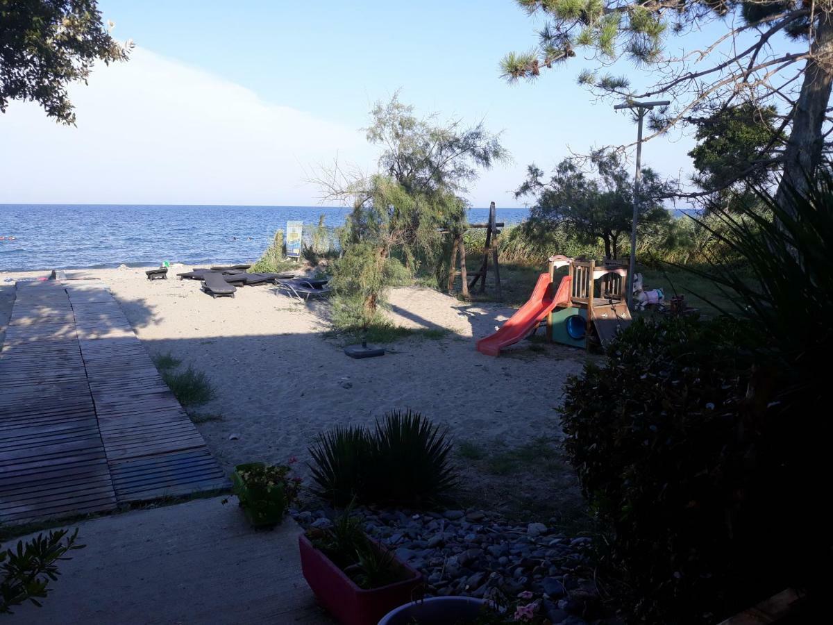 Apartment Les Pieds Dans L'eau Les Marines De 4 Couchages Moriani Plage