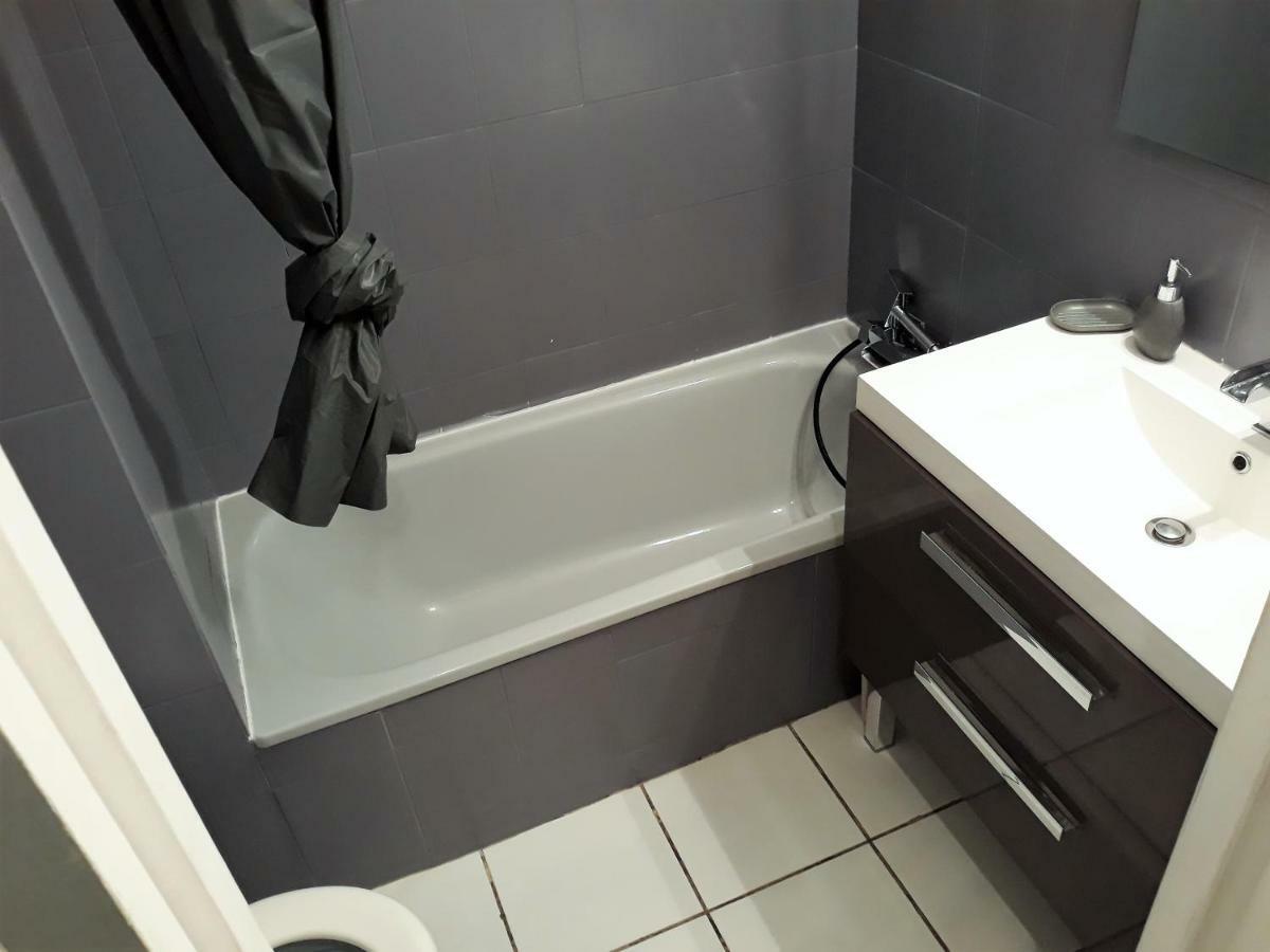 Les Pieds Dans L'eau Les Marines De 4 Couchages Apartment